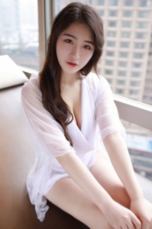 女模特的滋味2_超清免费观看超清